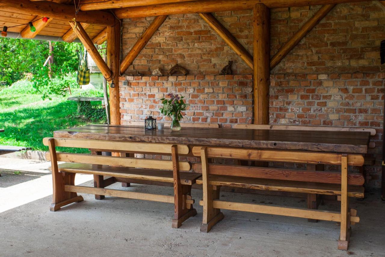 Na Okic - A Private Forest Oasis Sveti Martin pod Okicem ภายนอก รูปภาพ